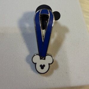 💙3/$20 DISNEY TRADING PIN